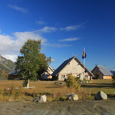 Viking Cabins - Mit Fablab - Solvik Kvalvik  Ngoại thất bức ảnh