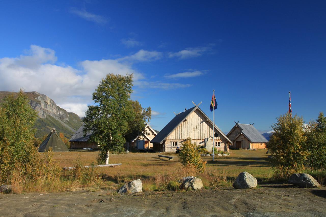 Viking Cabins - Mit Fablab - Solvik Kvalvik  Ngoại thất bức ảnh